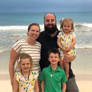 Meet your Posher, April